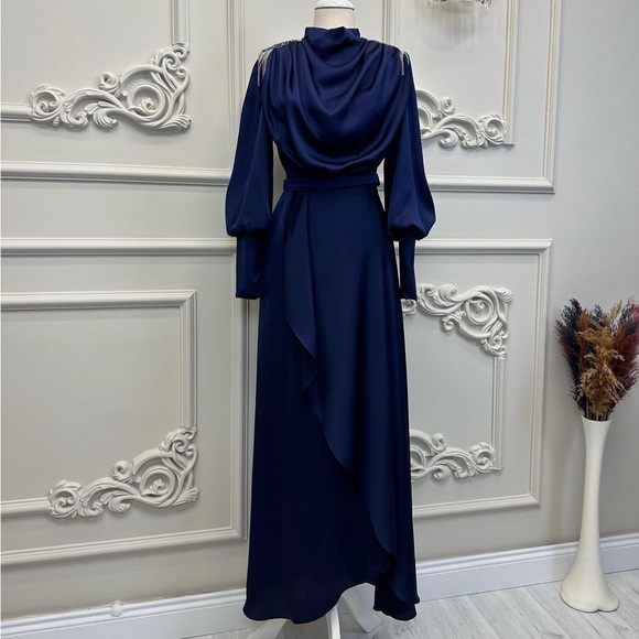 Evening Dress / Prom Dress - Picture 3 of 3